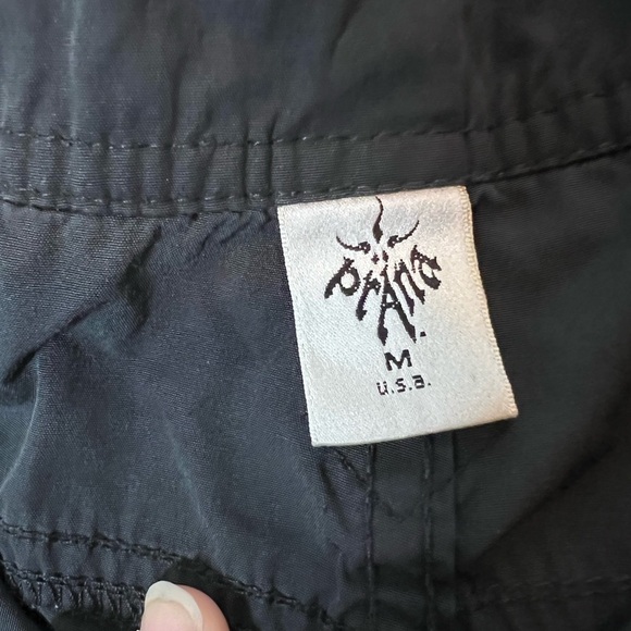 Prana VNTG Y2K Era Black Cargo Shorts - Picture 3 of 4